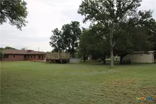 677 County Rd 3081, Lampasas, TX 76550 - Photo 34