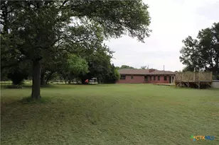 677 County Rd 3081, Lampasas, TX 76550 - Photo 36