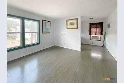 204 E Austin Street, Port Lavaca, TX 77979 - Photo 18