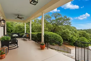173 Falling Hls, New Braunfels, TX 78132 - Photo 2