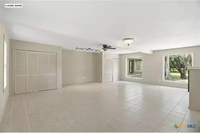 220 Lark Lane, New Braunfels, TX 78132 - Photo 8