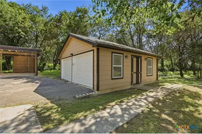 220 Lark Lane, New Braunfels, TX 78132 - Photo 32