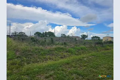 000 Lincoln, Port Lavaca, TX 77979 - Photo 2