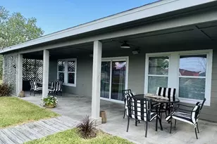 213 W Speckled Trout, Rockport, TX 78382 - Photo 8