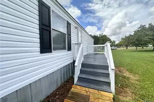 208 Picasso Dr, San Marcos, TX 78666 - Photo 4