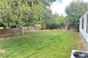 208 Picasso Dr, San Marcos, TX 78666 - Photo 30