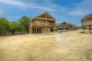 186 River Villas Ct, New Braunfels, TX 78132 - Photo 6