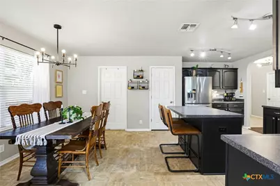 518 Bandera Circle, New Braunfels, TX 78130 - Photo 12