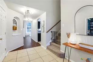 518 Bandera Cir, New Braunfels, TX 78130 - Photo 8