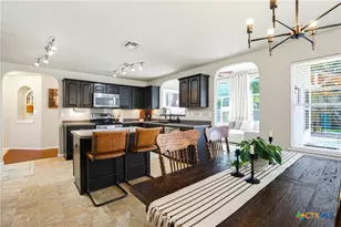 518 Bandera Cir, New Braunfels, TX 78130 - Photo 16