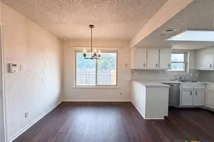 2012 Stardust St, Killeen, TX 76543 - Photo 6
