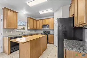 6200 Emilie Ln, Killeen, TX 76542 - Photo 10