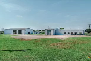 13102 N Navarro St, Victoria, TX 77904 - Photo 1