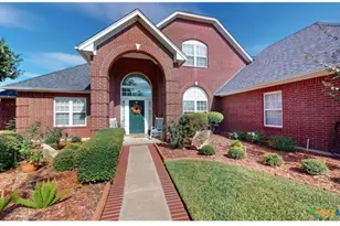 205 Willow Way, Victoria, TX 77904 - Photo 1