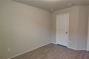 1556 Birmingham Dr, Seguin, TX 78155 - Photo 16