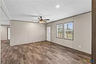 305 S 6th St, Buckholts, TX 76518 - Photo 10