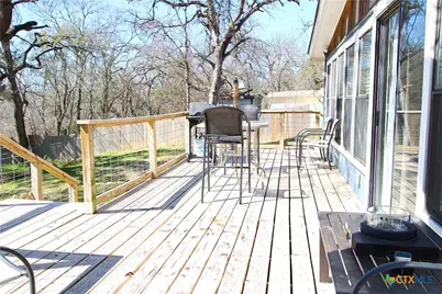 805 W 7th Avenue, Belton, TX 76513 - Photo 12