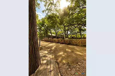 8400 River Road, New Braunfels, TX 78132 - Photo 14