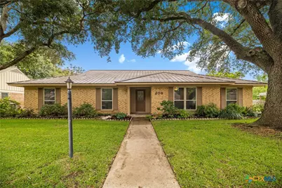 208 Berkshire Lane, Victoria, TX 77904 - Photo 1
