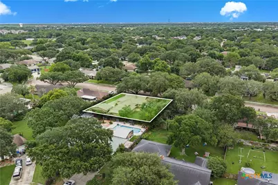 208 Berkshire Lane, Victoria, TX 77904 - Photo 28