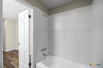 208 Berkshire Lane, Victoria, TX 77904 - Photo 26