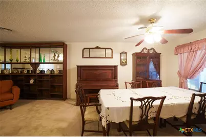 212 Highland Oaks Drive, Harker Heights, TX 76548 - Photo 10