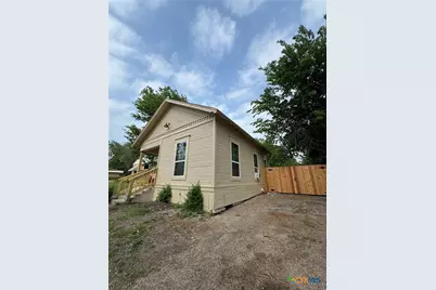 1303 S 13th Street, Temple, TX 76513 - Photo 14