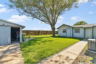 725 County Road 428, Lolita, TX 77971 - Photo 24
