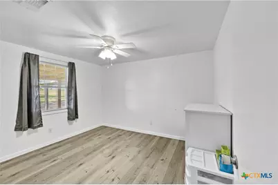 725 County Road 428, Lolita, TX 77971 - Photo 18