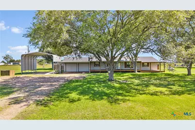 725 County Road 428, Lolita, TX 77971 - Photo 2