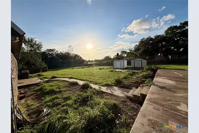 2011 Zint Street, Gonzales, TX 78629 - Photo 32