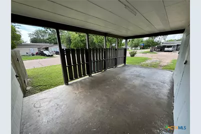 1701 E Mimosa Avenue, Victoria, TX 77901 - Photo 40