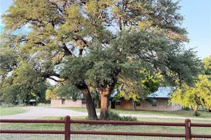1378 County Rd 1045, Lampasas, TX 76550 - Photo 2