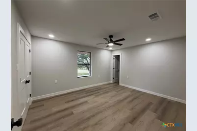 1378 County Road 1045, Lampasas, TX 76550 - Photo 18