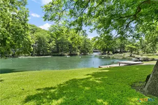 1242 Ervendberg Ave, New Braunfels, TX 78130 - Photo 6