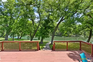 1242 Ervendberg Ave, New Braunfels, TX 78130 - Photo 12