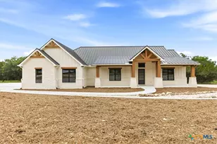 1744 Crossbow Dr, Canyon Lake, TX 78133 - Photo 2