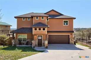 1748 Lakeshore Dr, Canyon Lake, TX 78133 - Photo 4
