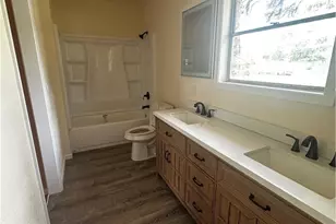 1434 St Andrew St, Gonzales, TX 78629 - Photo 6