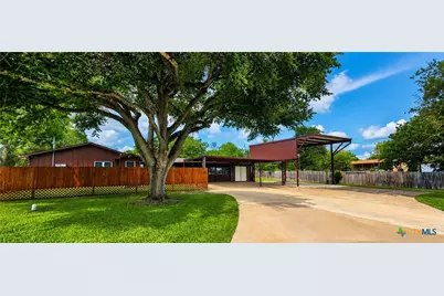 110 Live Oak Street, Gonzales, TX 78629 - Photo 14