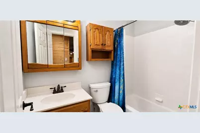 110 Live Oak Street, Gonzales, TX 78629 - Photo 18