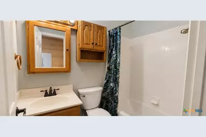 110 Live Oak Street, Gonzales, TX 78629 - Photo 16