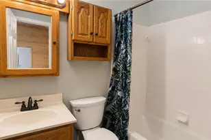 110 Live Oak St, Gonzales, TX 78629 - Photo 16