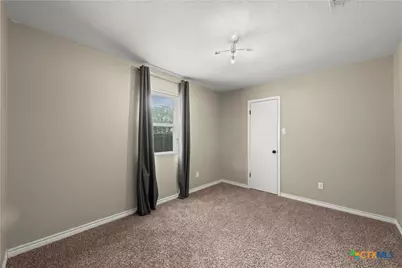 8827 E Highway 190, Lampasas, TX 76550 - Photo 14
