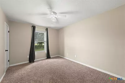 8827 E Highway 190, Lampasas, TX 76550 - Photo 16