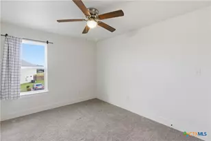 1960 Royal Loop, Belton, TX 76513 - Photo 20