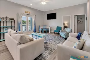 139 Paradise Dr, Rockport, TX 78328 - Photo 2