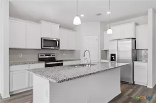 1310 Prospector Trl, Harker Heights, TX 76548 - Photo 8