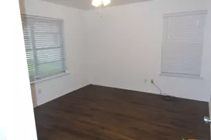 1022 Clover Cir, New Braunfels, TX 78130 - Photo 10