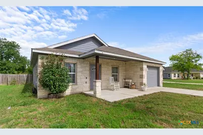 104 Avenue B, Moody, TX 76557 - Photo 2